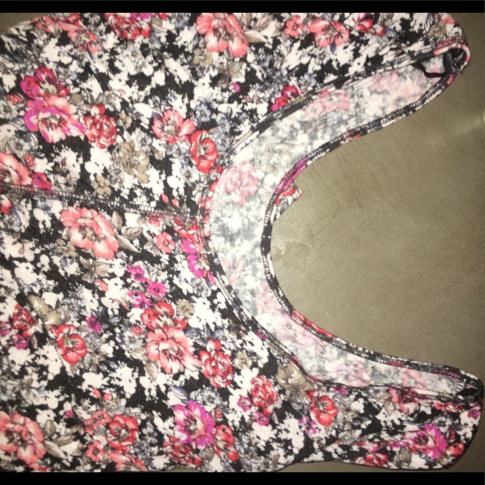 Long sleeve floral top